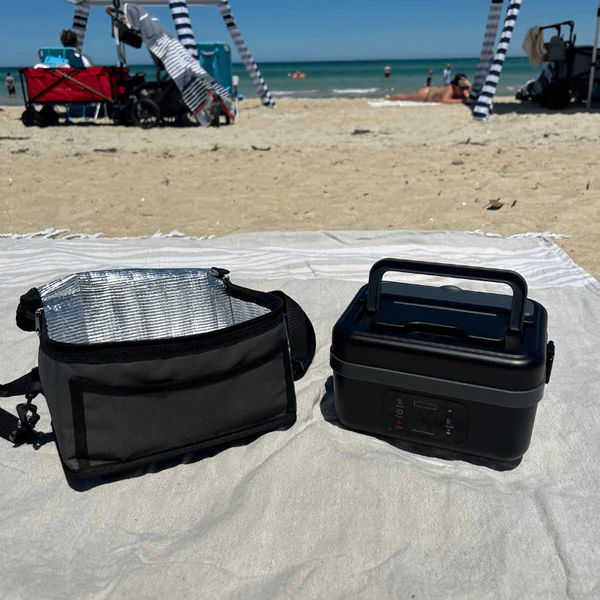 Roam Essentials™ Premium Heated Lunch box Kit